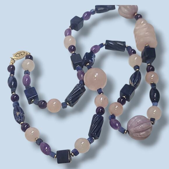 Sandra David Signed Vintage Beaded Necklace Rose Peach & Navy Carved Stones 30″ - Picture 3 of 10